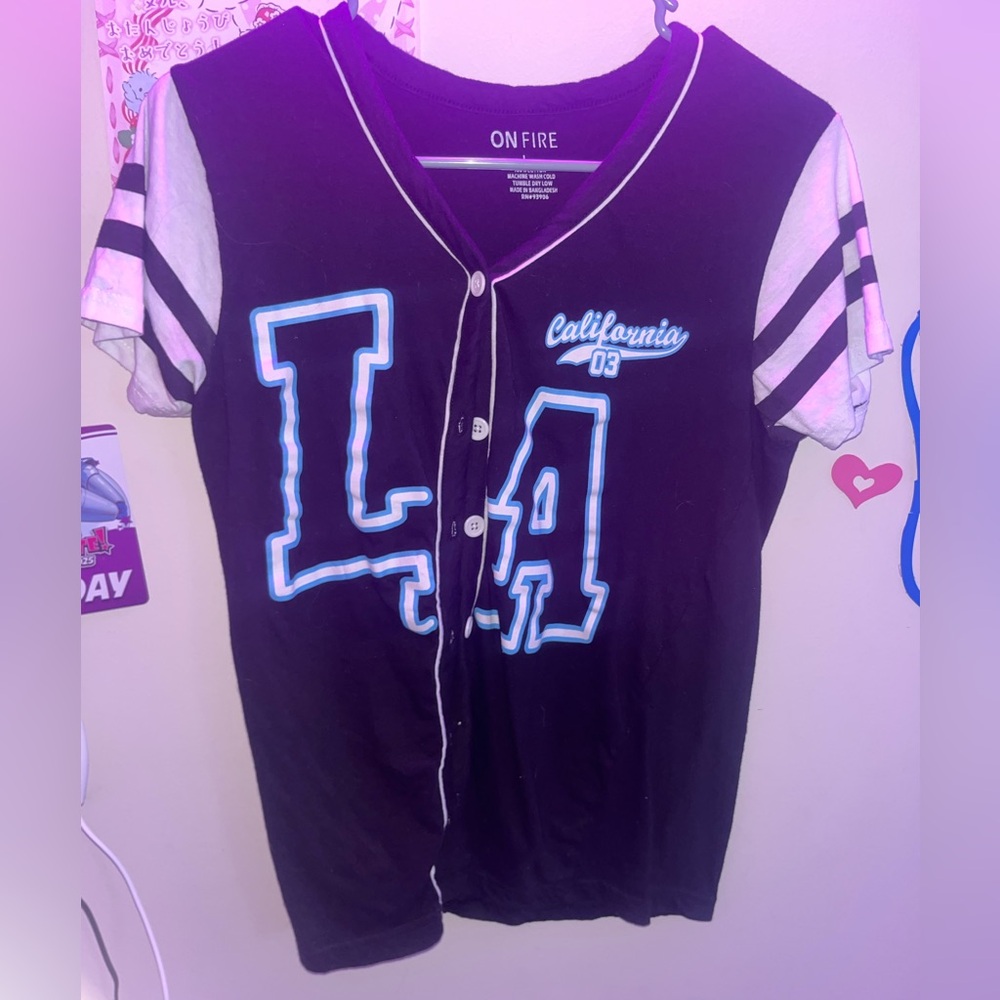 Medium LA button up jersey t-shirt